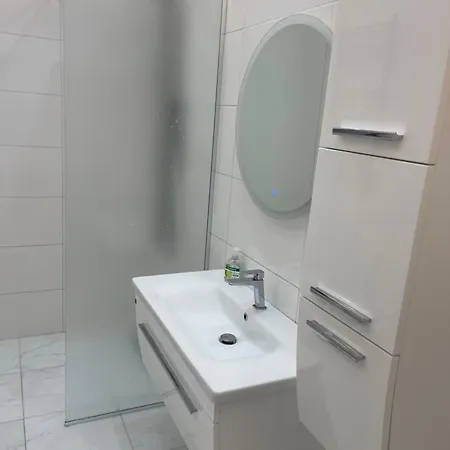 Cahani Lux Apartment *